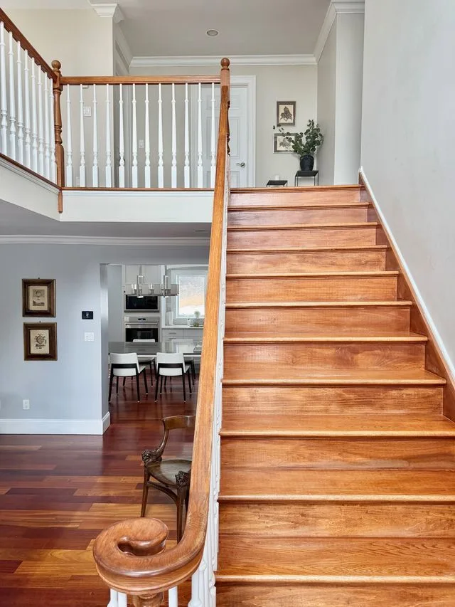 Stone Manor gallery — photograph 17