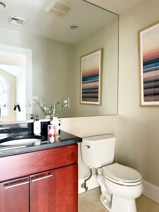 Stone Manor bathroom 2 — photograph 1
