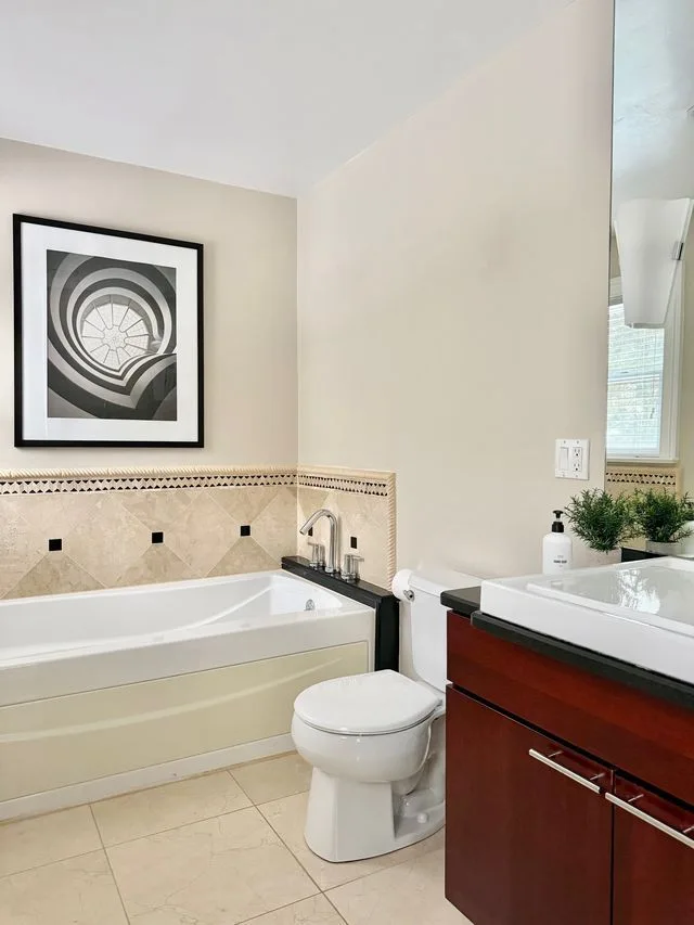 Stone Manor bathroom 1 — photograph 1
