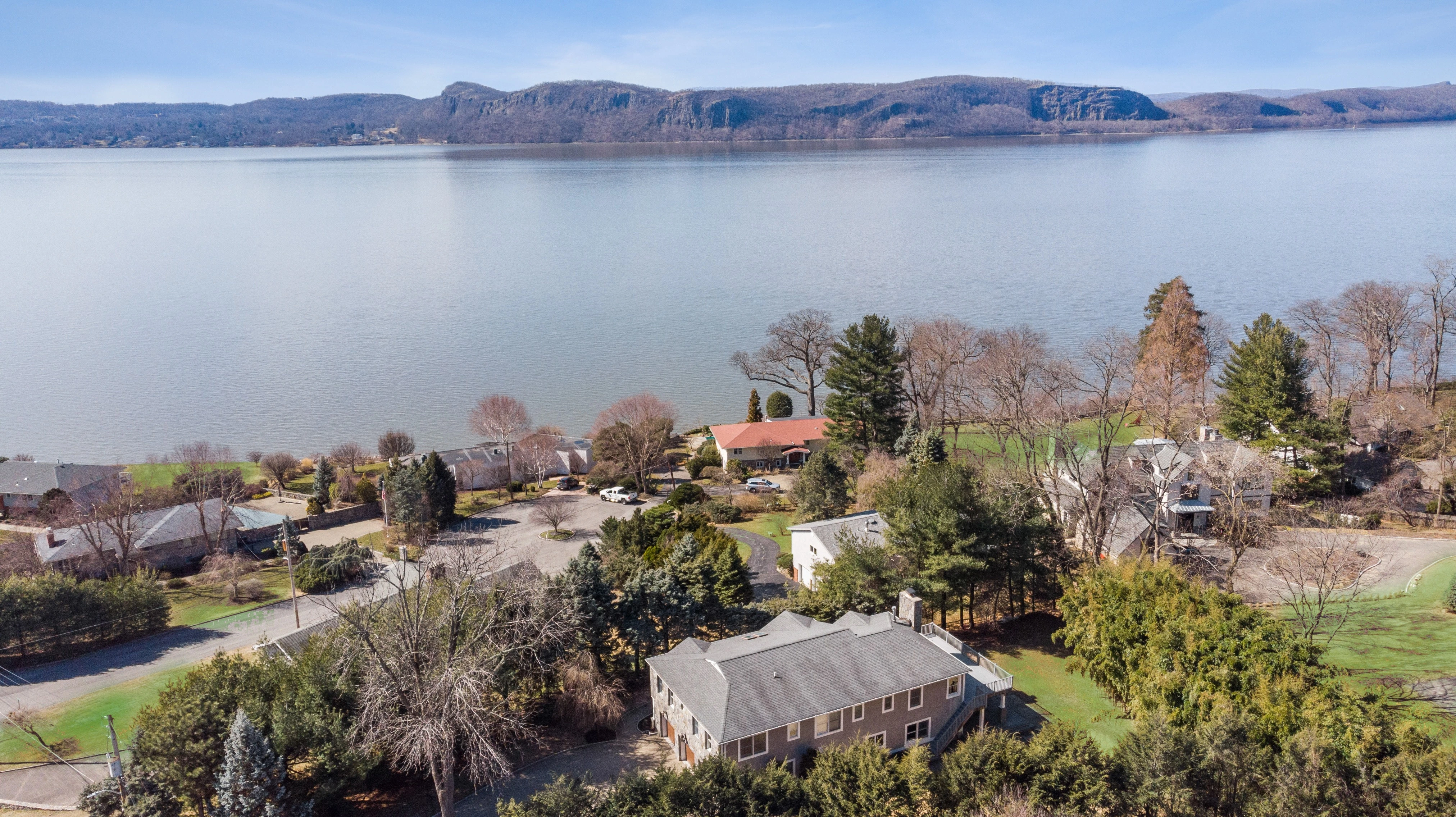The Hudson River and Palisades seen in clear afternoon light